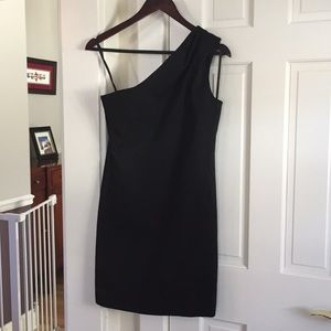 One Shoulder Black BCBG cocktail dress Sz S EUC